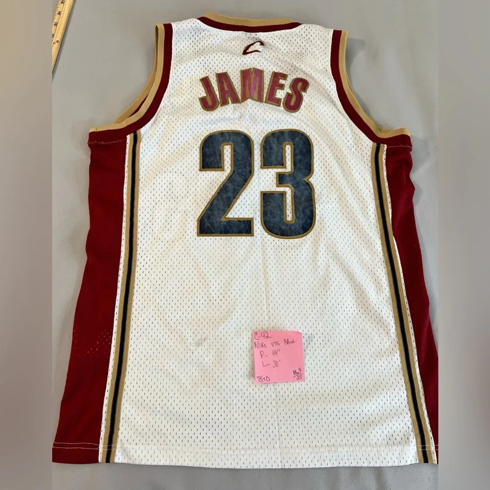 VTG Nike NBA Swingman‎ Mens Cleveland Cavaliers LeBron James Jersey Sz Medium